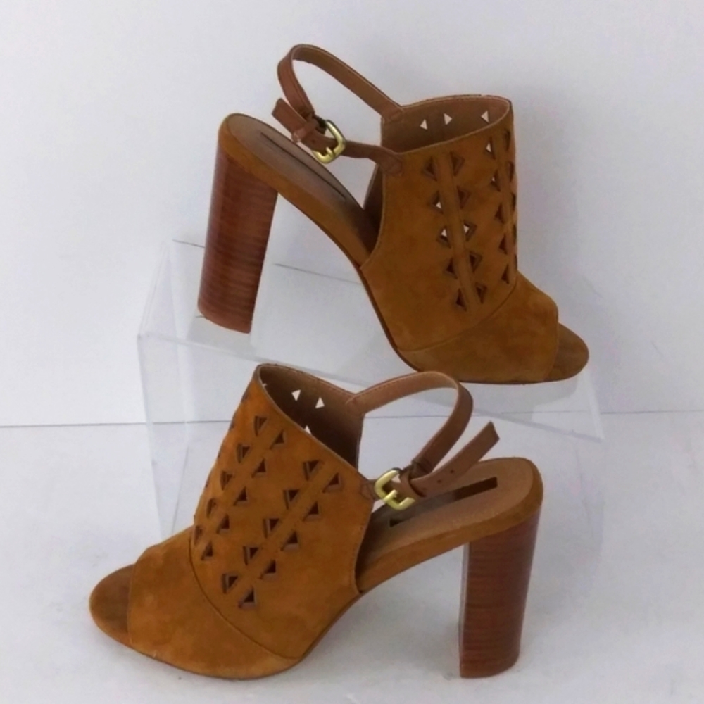 Tahari Marvel block maple sandals women size 6